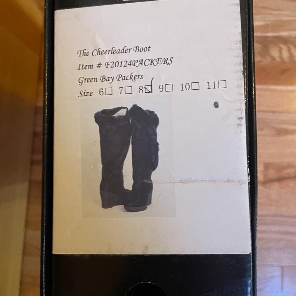 NFL cheerleader boot